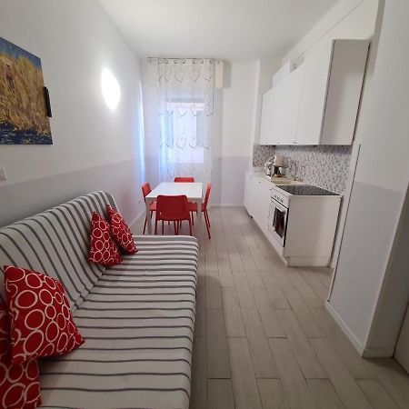 La Casa Di Sandra By Portofinovacanze Рапало Екстериор снимка